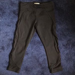 Forever 21 Capri leggings with mesh